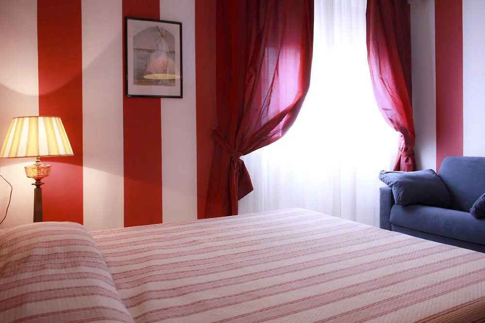 Hotel Alex Florença 3*,